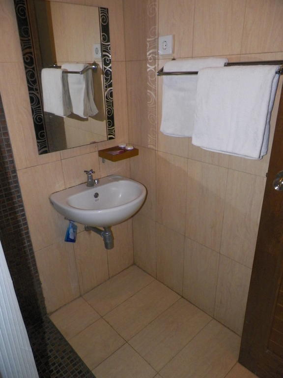 Ariandri Boutique Guesthouse Bandung Rum bild